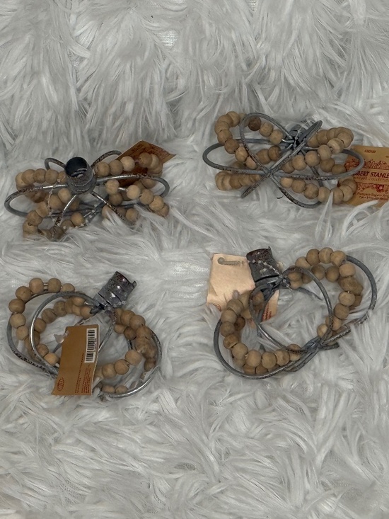 NWT- Metal and Beaded Pumpkin Napkin Rings - Picture 1 of 3